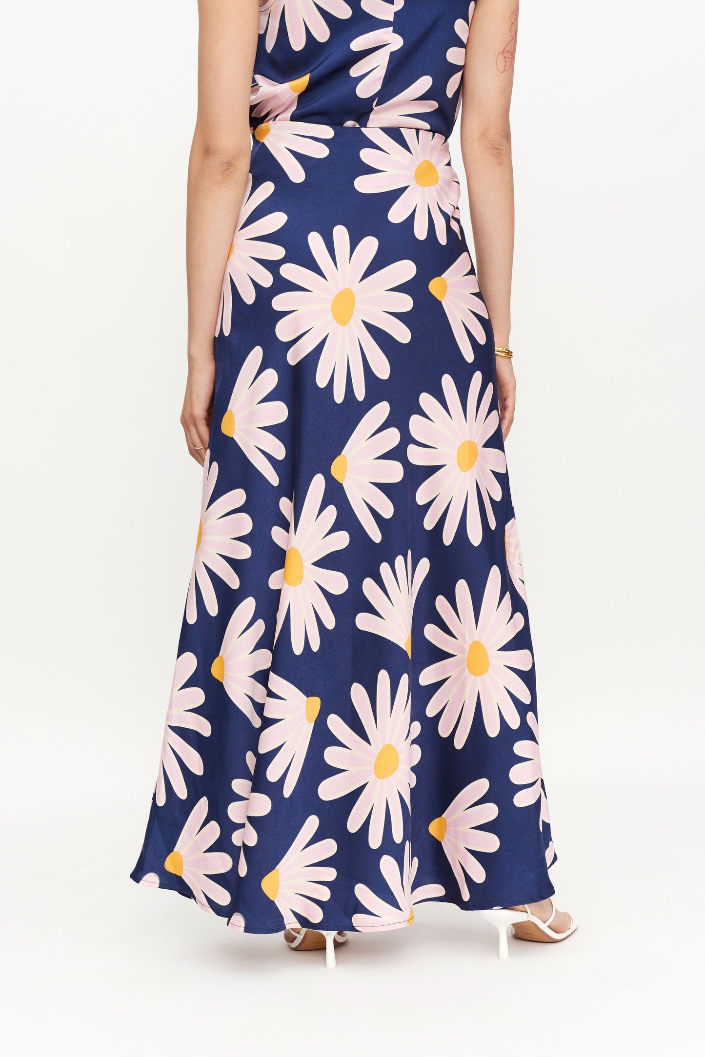 The navy floral midi skirt