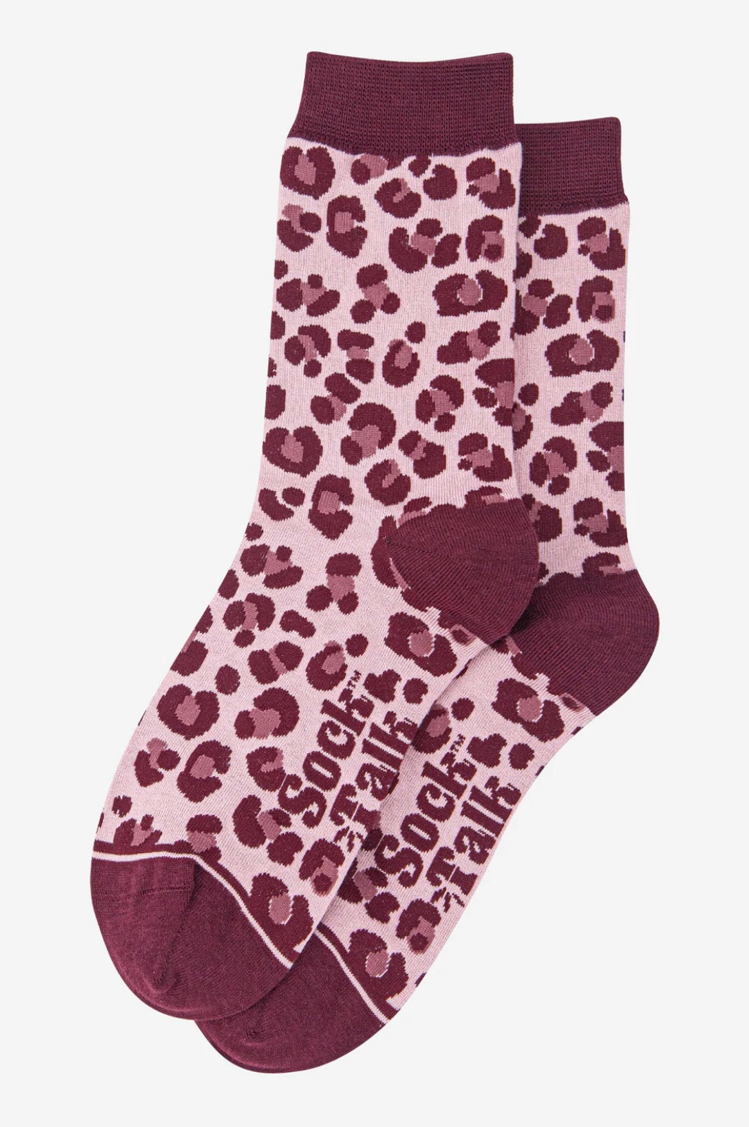 Leopard print socks in burgundy and pink