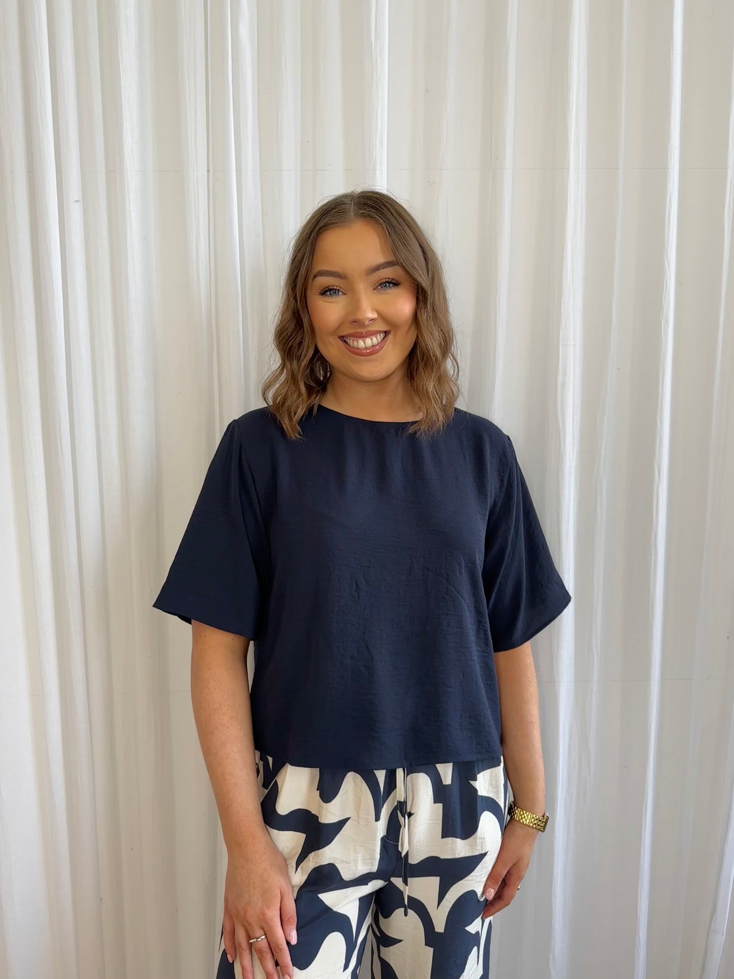 SERENA marine navy top