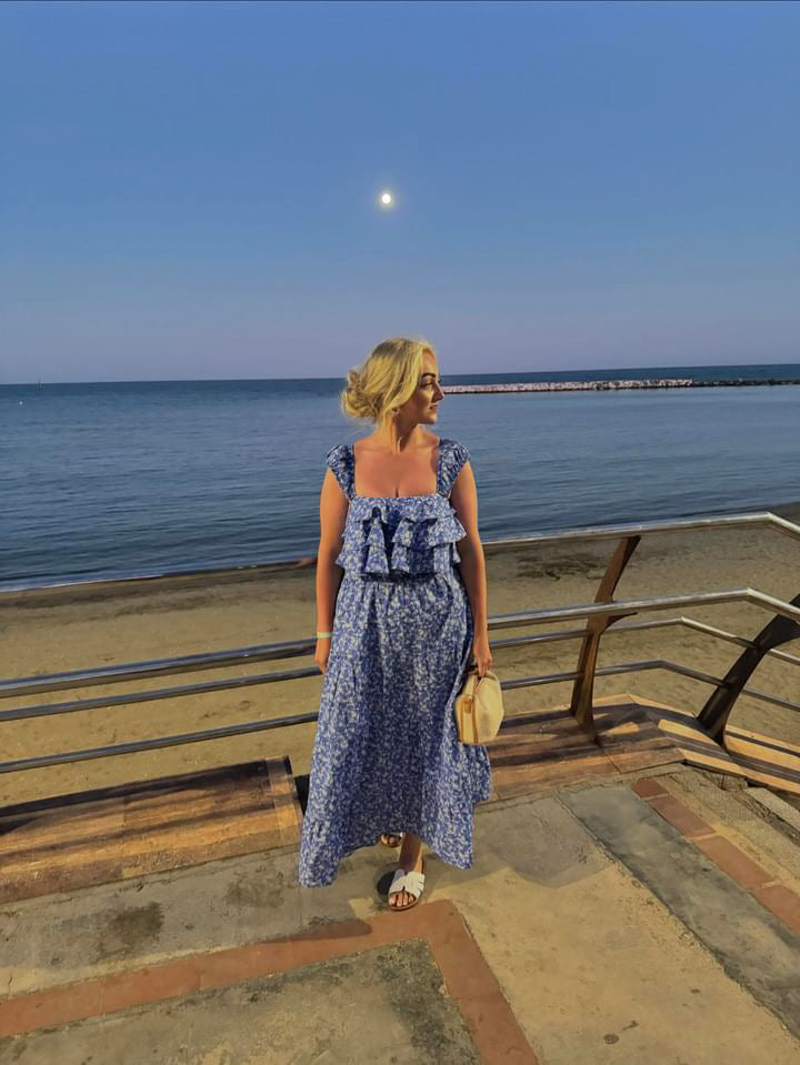 The blue and white floral tiered cotton poplin skirt