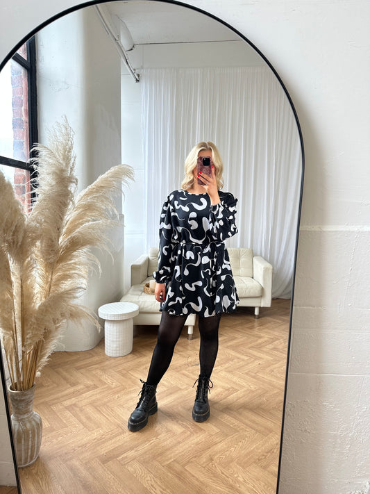 LOLA monochrome print dress