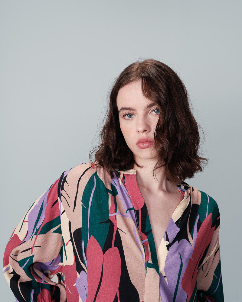 AUTUMN multicolored leaf print blouse