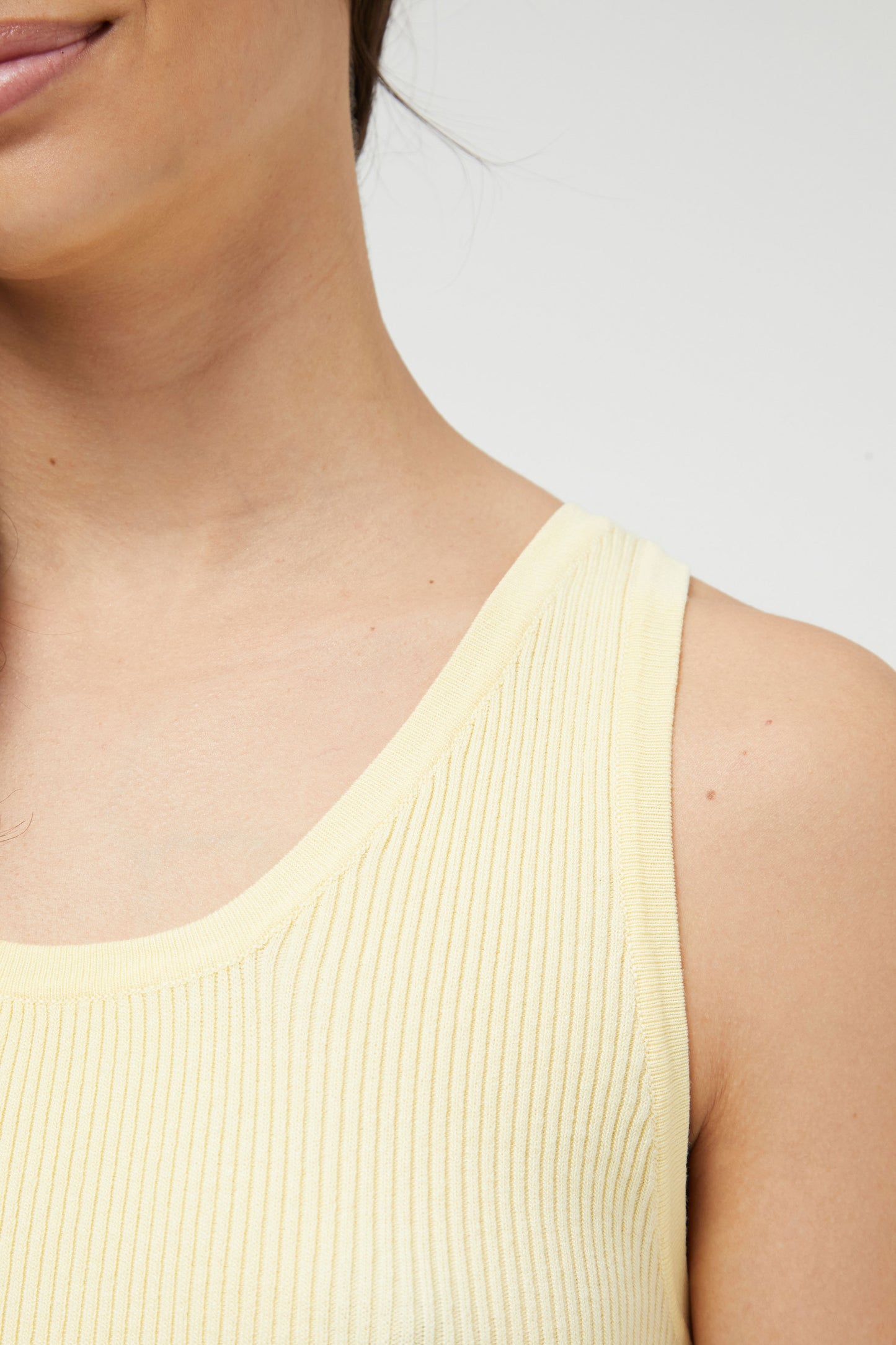 SARA buttermilk yellow scoop neck fine knit top