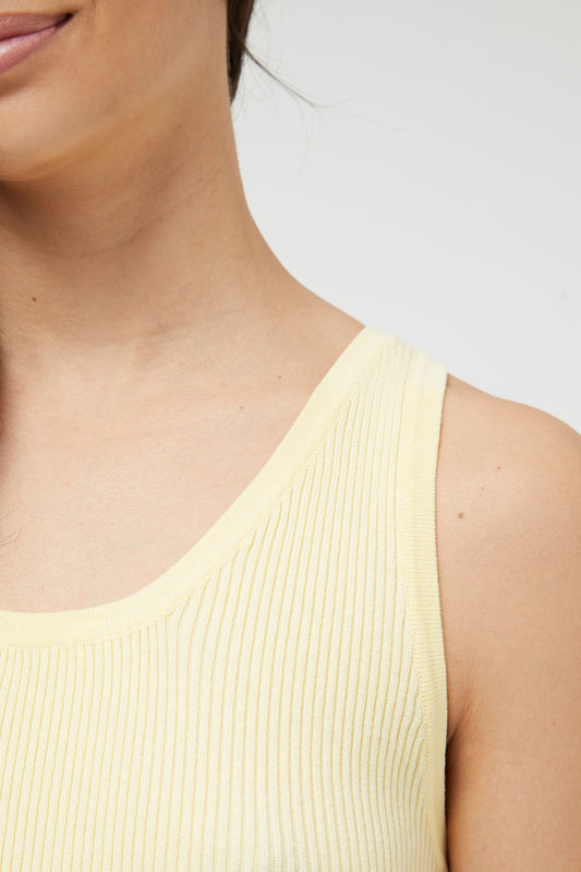 SARA buttermilk yellow scoop neck fine knit top