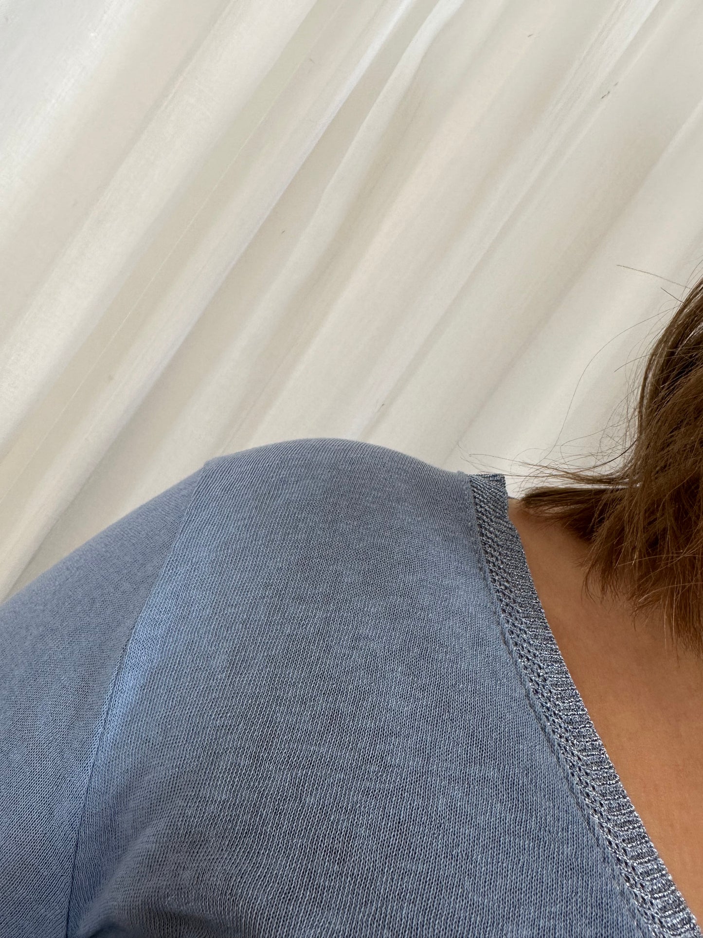 The cornflower blue SARAH v-neck t-shirt