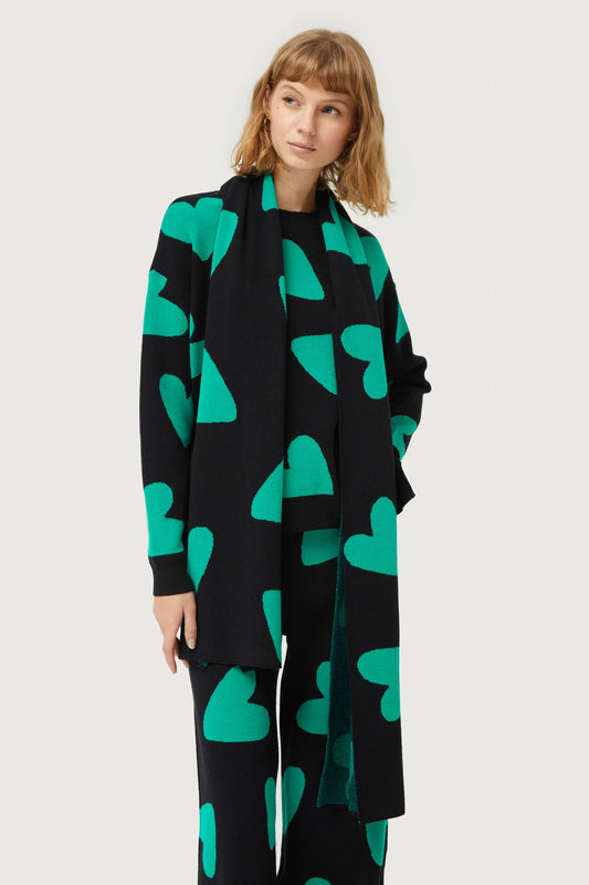 The green and black heart knit scarf